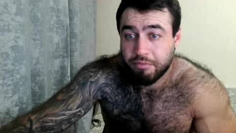 Snapshot of aaron_royal chatting on 07-27-26, 06:15 Davin tayl online show from 07-27-26, 06:15