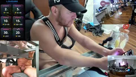 Snapshot of aaron_skye chatting on 10-19-25, 12:11 Aaron Skye online show from 10-19-25, 12:11