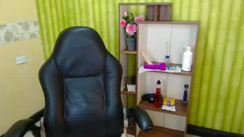 im NiallDun online show from 01-12-25, 05:45