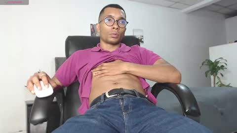 Heyy my name is Aaron online show from 04-19-26, 11:51