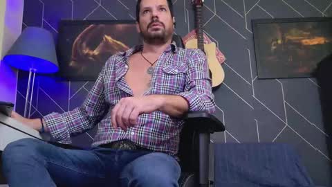 Aaron online show from 11-24-25, 05:01