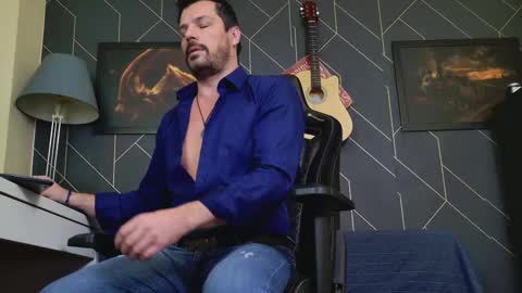 Snapshot of aaronbomer chatting on 01-12-26, 02:55 Aaron online show from 01-12-26, 02:55