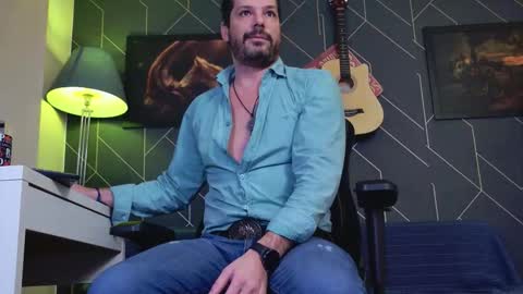 Snapshot of aaronbomer chatting on 01-16-26, 09:41 Aaron online show from 01-16-26, 09:41