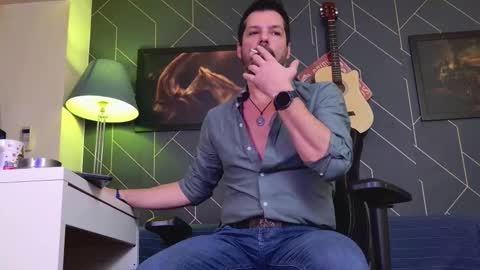 Snapshot of aaronbomer chatting on 01-18-26, 03:27 Aaron online show from 01-18-26, 03:27