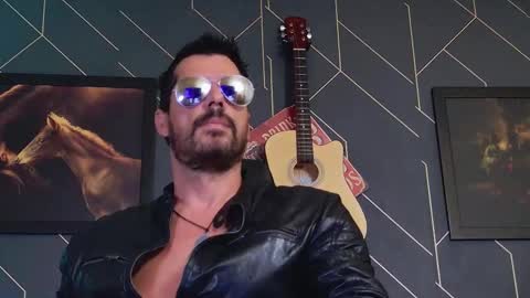 Snapshot of aaronbomer chatting on 02-27-26, 08:36 Aaron online show from 02-27-26, 08:36