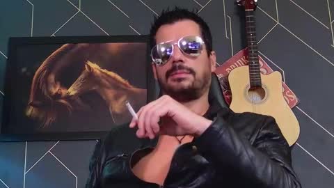 Snapshot of aaronbomer chatting on 03-06-26, 10:34 Aaron online show from 03-06-26, 10:34