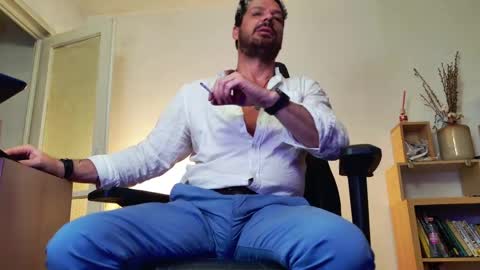 Aaron online show from 04-28-26, 05:51