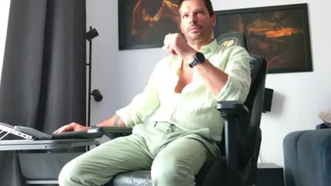 Aaron online show from 06-30-26, 06:47