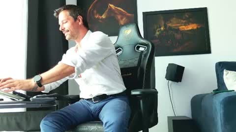 Aaron online show from 07-07-26, 07:23