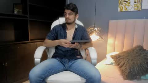 Snapshot of aaronfuentes7 chatting on 09-18-25, 06:54 aaronfuentes7 online show from 09-18-25, 06:54