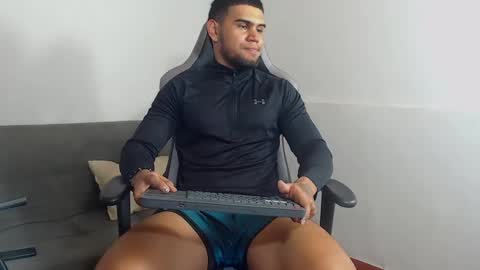 ig aaron hunter123 online show from 10-04-25, 07:06