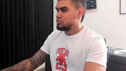 ig aaron hunter123 online show from 02-18-26, 03:52