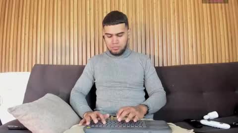 ig aaron hunter123 online show from 03-20-26, 04:50