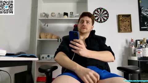 Aaron  online show from 05-24-26, 08:58