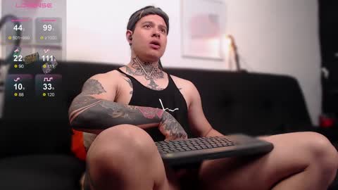 Snapshot of aaronsmith2_ chatting on 01-14-25, 01:15 aaronsmith2_ online show from 01-14-25, 01:15