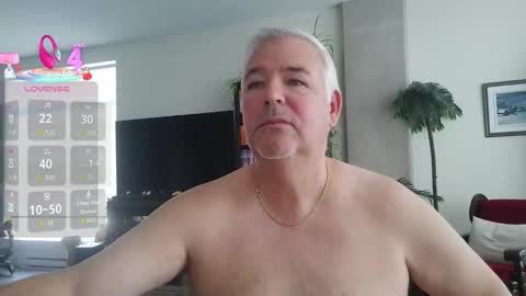 Snapshot of aarosteev chatting on 10-06-25, 02:36 Jason online show from 10-06-25, 02:36