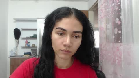 Snapshot of abbi_moon chatting on 12-19-24, 04:46 Martina online show from 12-19-24, 04:46