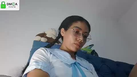 Snapshot of abbi_moon chatting on 12-23-24, 01:35 Martina online show from 12-23-24, 01:35
