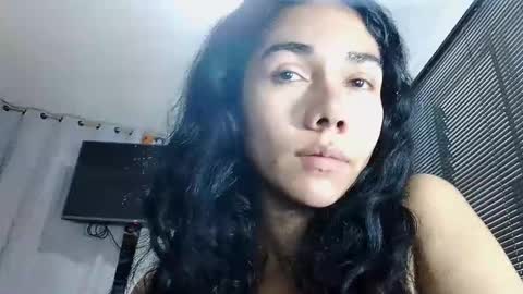 Snapshot of abbi_moon chatting on 01-06-25, 12:02 Martina online show from 01-06-25, 12:02