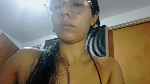 Snapshot of abbi_moon chatting on 01-19-25, 10:17 Martina online show from 01-19-25, 10:17
