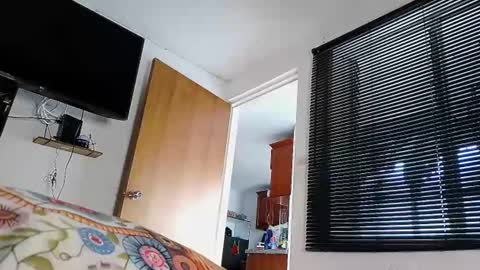 Snapshot of abbi_moon chatting on 02-01-25, 03:07 Martina online show from 02-01-25, 03:07