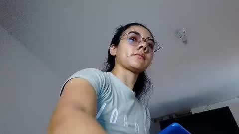 Snapshot of abbi_moon chatting on 03-05-25, 06:01 Martina online show from 03-05-25, 06:01