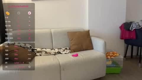 Abbie xo online show from 11-30-25, 12:25