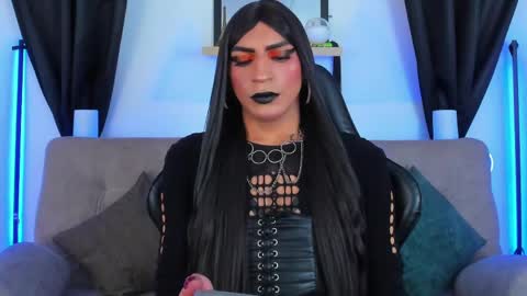 Abbigail Fuster  online show from 05-22-26, 12:00