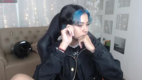 Snapshot of abbiross chatting on 12-03-24, 07:11 Abbi online show from 12-03-24, 07:11