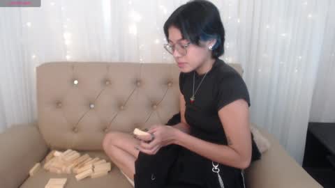 Snapshot of abbiross chatting on 12-22-24, 10:04 Abbi online show from 12-22-24, 10:04