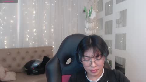 Snapshot of abbiross chatting on 12-29-24, 10:03 Abbi online show from 12-29-24, 10:03