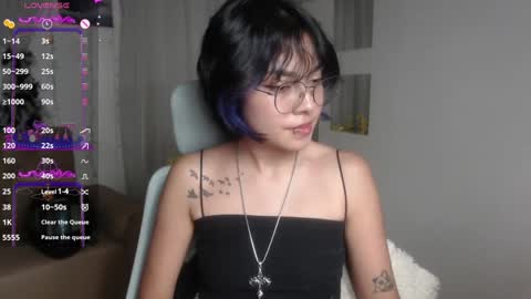 Snapshot of abbiross chatting on 01-27-25, 10:38 Abbi online show from 01-27-25, 10:38