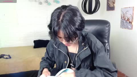 Snapshot of abbiross chatting on 02-08-25, 12:17 Abbi online show from 02-08-25, 12:17