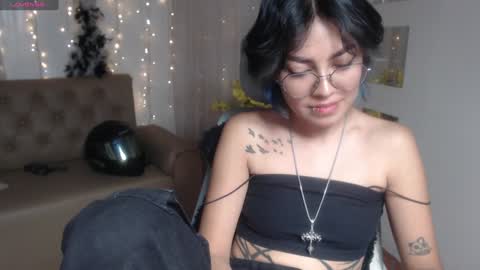 Snapshot of abbiross chatting on 02-08-25, 09:25 Abbi online show from 02-08-25, 09:25