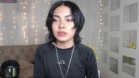 Snapshot of abbiross chatting on 03-07-25, 08:11 Abbi online show from 03-07-25, 08:11