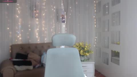 Snapshot of abbiross chatting on 03-08-25, 07:09 Abbi online show from 03-08-25, 07:09