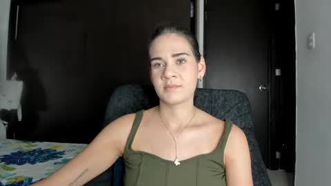 Snapshot of abby_connie chatting on 05-25-26, 12:05 Abby Connie online show from 05-25-26, 12:05
