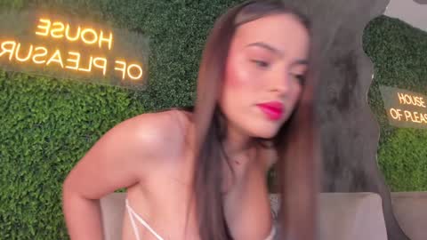 Snapshot of abby_me chatting on 02-05-25, 11:34 A B B Y online show from 02-05-25, 11:34