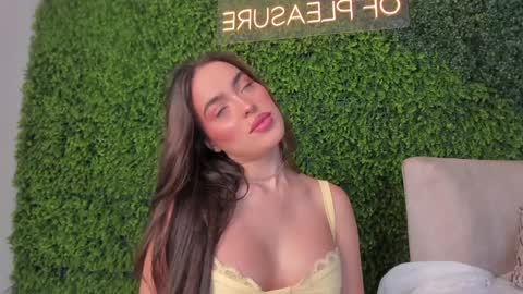 Snapshot of abby_me chatting on 02-07-25, 11:45 A B B Y online show from 02-07-25, 11:45