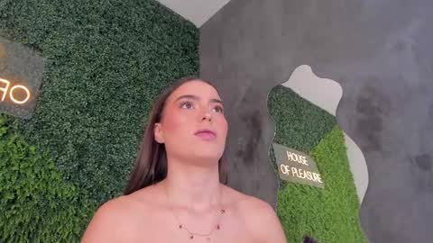 Snapshot of abby_me chatting on 02-11-25, 12:16 A B B Y online show from 02-11-25, 12:16