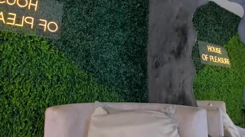 Snapshot of abby_me chatting on 03-03-25, 12:27 A B B Y online show from 03-03-25, 12:27