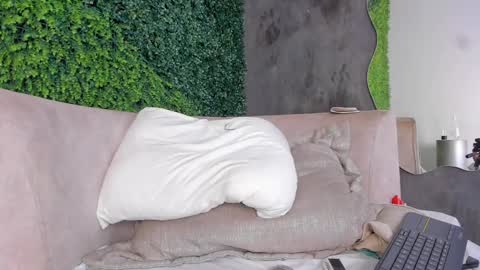 Snapshot of abby_me chatting on 03-04-25, 06:18 A B B Y online show from 03-04-25, 06:18