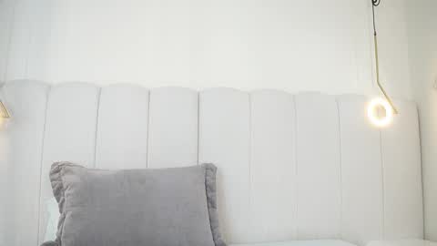 Snapshot of abby_me chatting on 09-23-25, 11:35 A B B Y online show from 09-23-25, 11:35