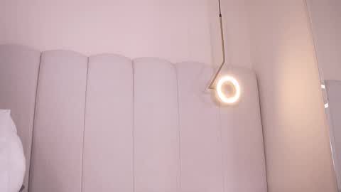 Snapshot of abby_me chatting on 11-13-25, 12:04 A B B Y online show from 11-13-25, 12:04