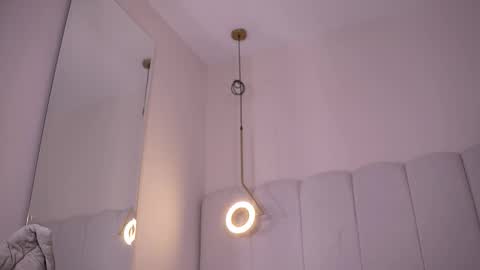 Snapshot of abby_me chatting on 11-19-25, 12:05 A B B Y online show from 11-19-25, 12:05