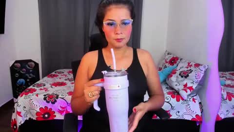 Snapshot of abby_parker1 chatting on 10-01-25, 02:17 Abby online show from 10-01-25, 02:17