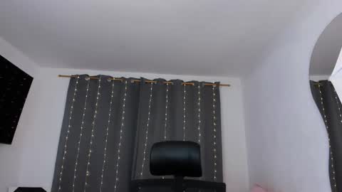Snapshot of abby_parker1 chatting on 10-25-25, 11:10 Abby online show from 10-25-25, 11:10