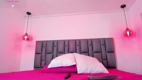 abbyadams23 online show from 11-11-25, 03:17