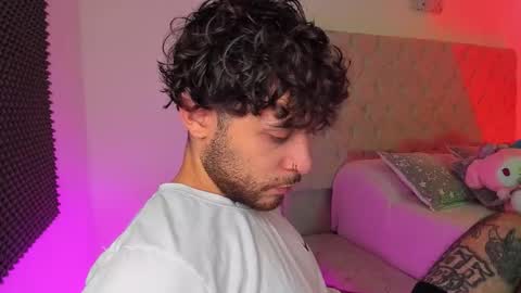 START TRANSMISSION ---- AM COLOMBIA TIME online show from 11-07-25, 01:33