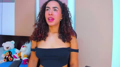 Snapshot of abbyblairs3 chatting on 11-11-25, 04:56 ---Abby--- online show from 11-11-25, 04:56